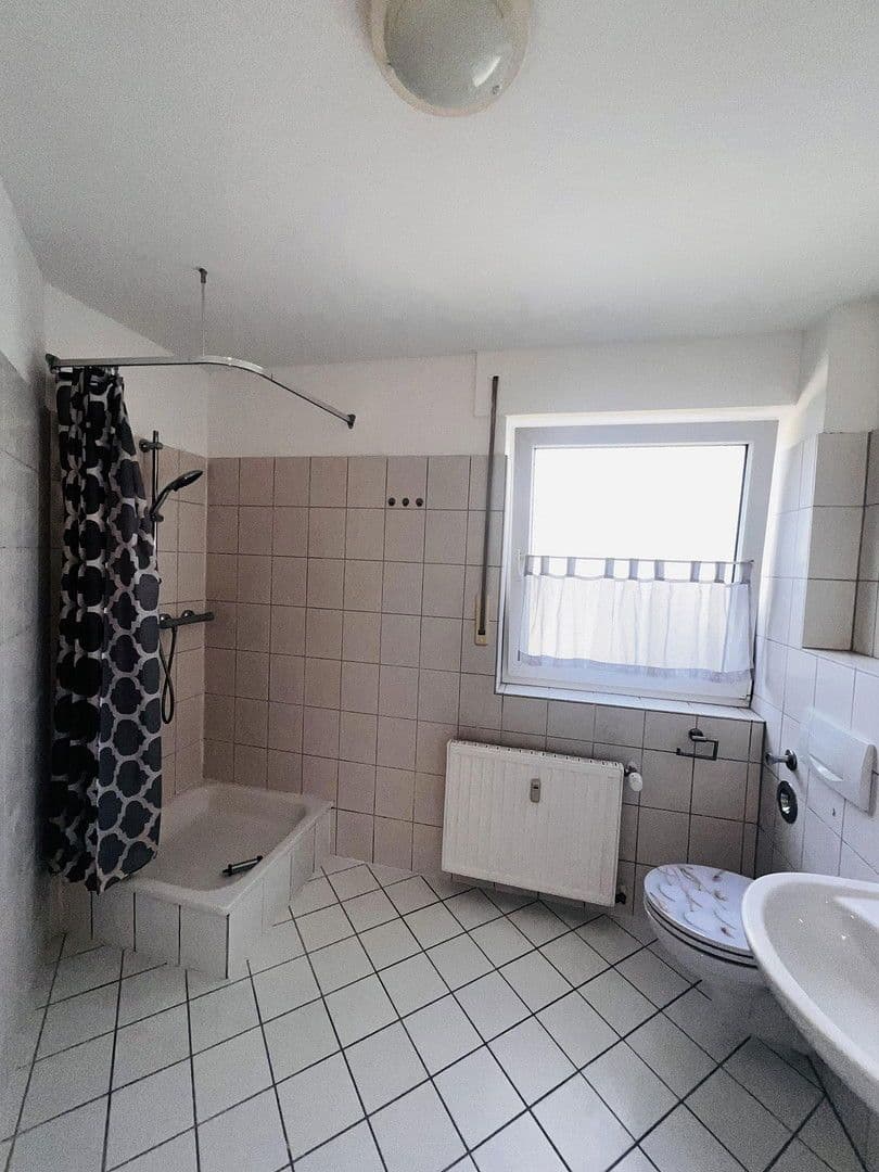 Prenájom bytu 1-izbový 35 m², Reinhold-Unterberg-Weg 3, Essen, Severné Porýnie - Westfálsko Prenájom bytu 1-izbový 35 m², Reinhold-Unterberg-Weg 3, Essen, Severné Porýnie - Westfálsko