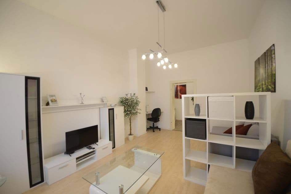 Prenájom bytu 1-izbový 55 m², Graf-Adolf-Str. 11, Wuppertal, Severné Porýnie - Westfálsko Prenájom bytu 1-izbový 55 m², Graf-Adolf-Str. 11, Wuppertal, Severné Porýnie - Westfálsko