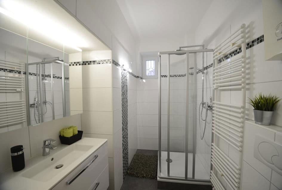 Prenájom bytu 1-izbový 55 m², Graf-Adolf-Str. 11, Wuppertal, Severné Porýnie - Westfálsko Prenájom bytu 1-izbový 55 m², Graf-Adolf-Str. 11, Wuppertal, Severné Porýnie - Westfálsko