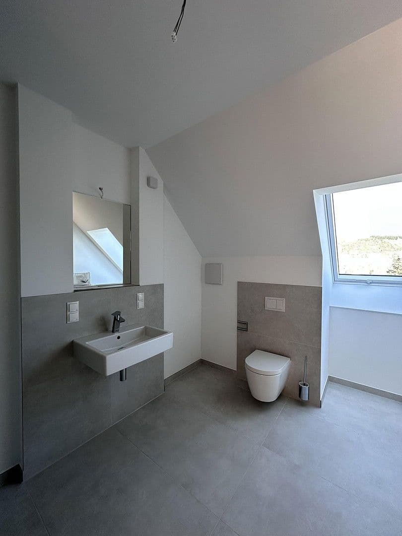 Prenájom bytu 3-izbový 98 m², Schlossstraße 63, Andernach, Porýnie-Falcko Prenájom bytu 3-izbový 98 m², Schlossstraße 63, Andernach, Porýnie-Falcko