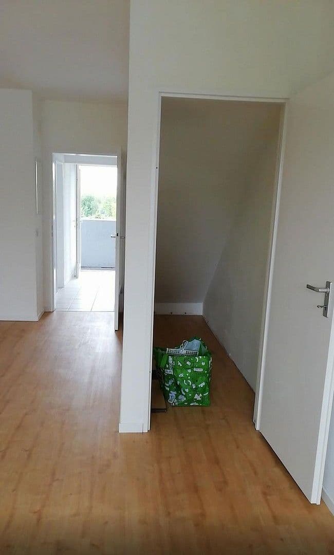 Predaj bytu 4-izbový 78 m², Köln, Severné Porýnie - Westfálsko Predaj bytu 4-izbový 78 m², Köln, Severné Porýnie - Westfálsko