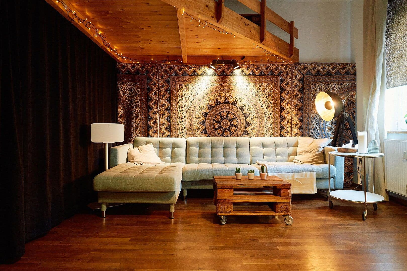 Prenájom bytu 2-izbový 49 m², Berlin, Berlín Prenájom bytu 2-izbový 49 m², Berlin, Berlín