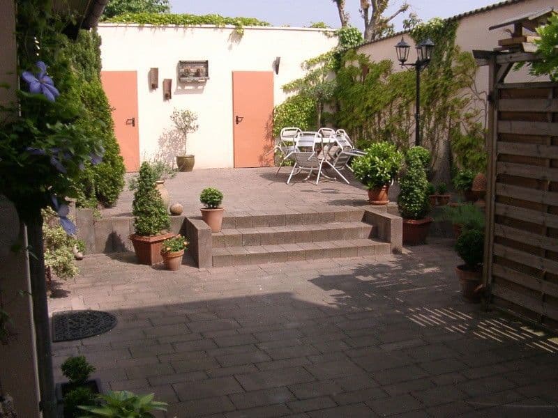 Prenájom bytu 4-izbový 131 m², Kunibertusplatz 7, Erftstadt, Severné Porýnie - Westfálsko Prenájom bytu 4-izbový 131 m², Kunibertusplatz 7, Erftstadt, Severné Porýnie - Westfálsko