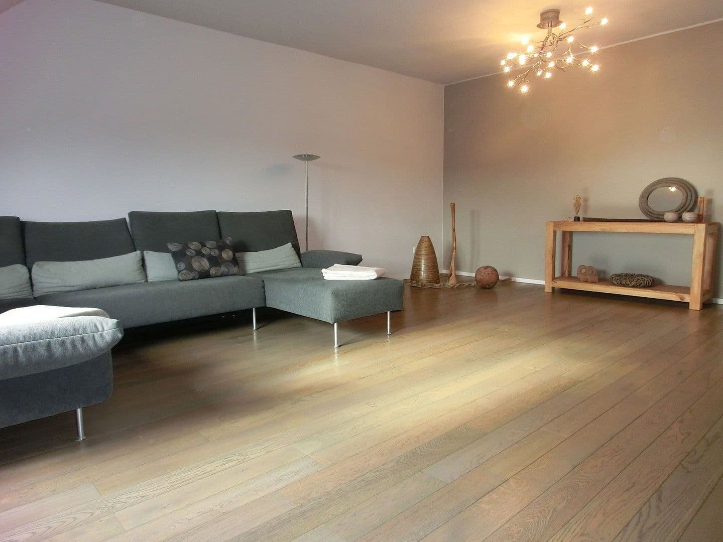 Prenájom bytu 4-izbový 131 m², Kunibertusplatz 7, Erftstadt, Severné Porýnie - Westfálsko Prenájom bytu 4-izbový 131 m², Kunibertusplatz 7, Erftstadt, Severné Porýnie - Westfálsko