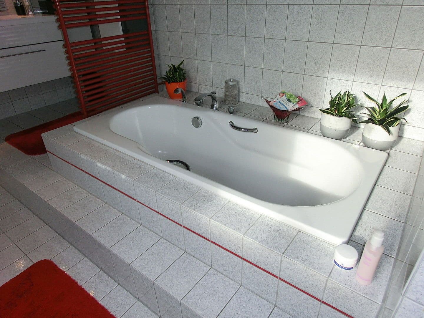 Prenájom bytu 4-izbový 131 m², Kunibertusplatz 7, Erftstadt, Severné Porýnie - Westfálsko Prenájom bytu 4-izbový 131 m², Kunibertusplatz 7, Erftstadt, Severné Porýnie - Westfálsko