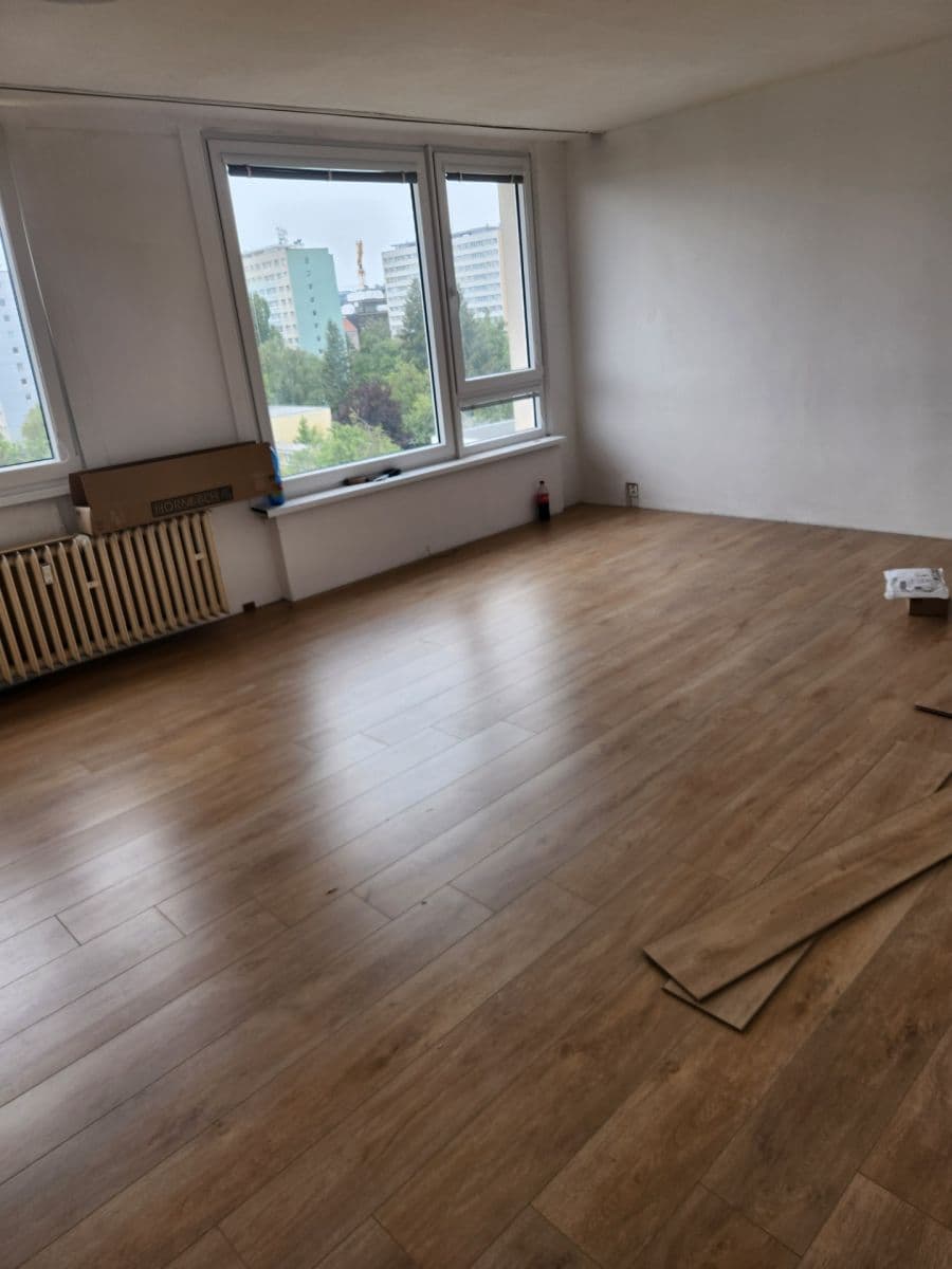 Prenájom bytu 3-izbový 88 m², Plamínkové, Praha, Praha Prenájom bytu 3-izbový 88 m², Plamínkové, Praha, Praha