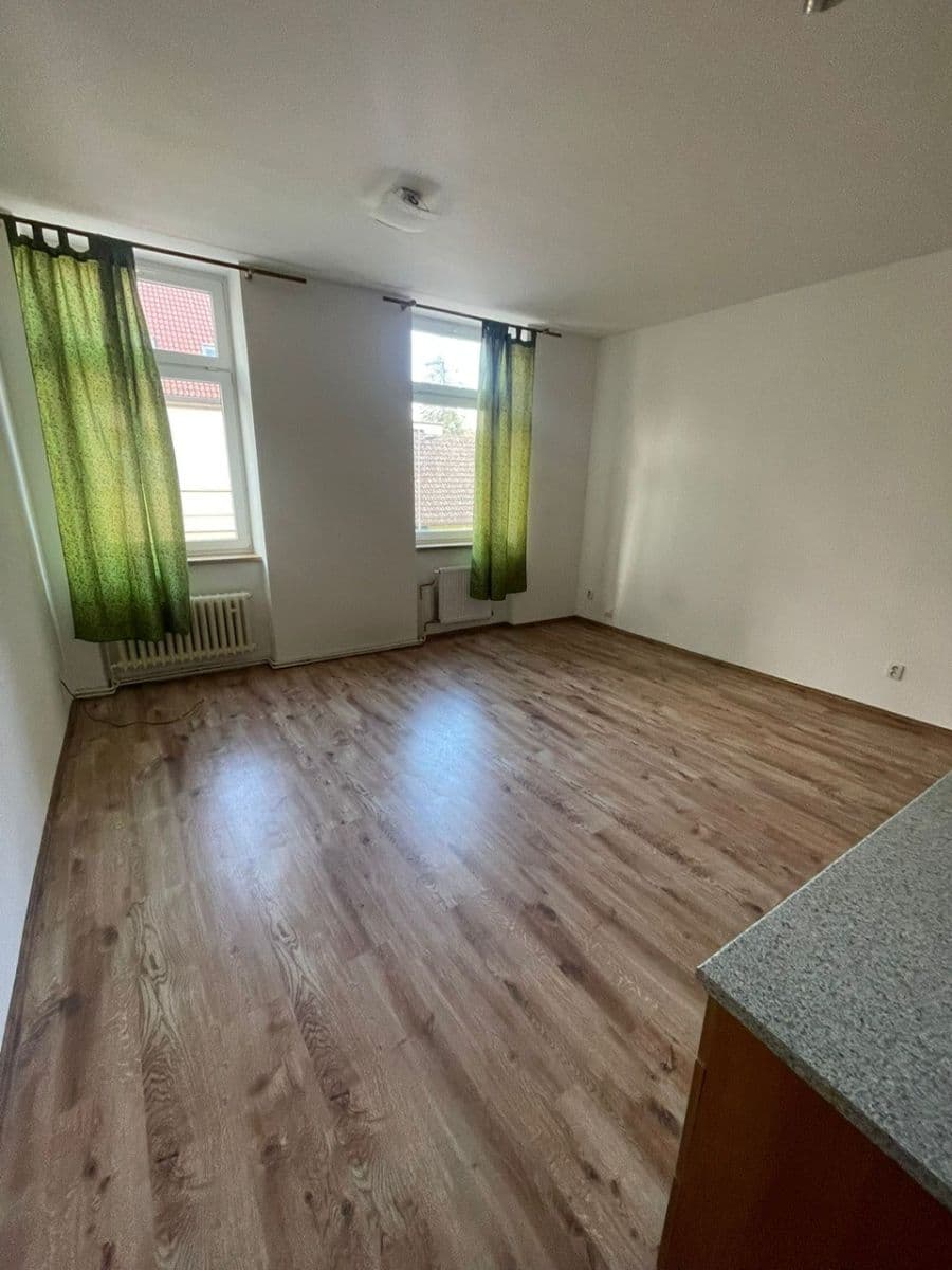 Prenájom bytu Garsoniéra 33 m², Masarykova, Milevsko, Jihočeský kraj Prenájom bytu Garsoniéra 33 m², Masarykova, Milevsko, Jihočeský kraj