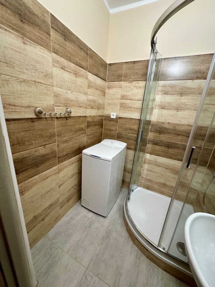 Prenájom bytu 2-izbový 56 m², Dukelská, Kopřivnice, Moravskoslezský kraj Prenájom bytu 2-izbový 56 m², Dukelská, Kopřivnice, Moravskoslezský kraj