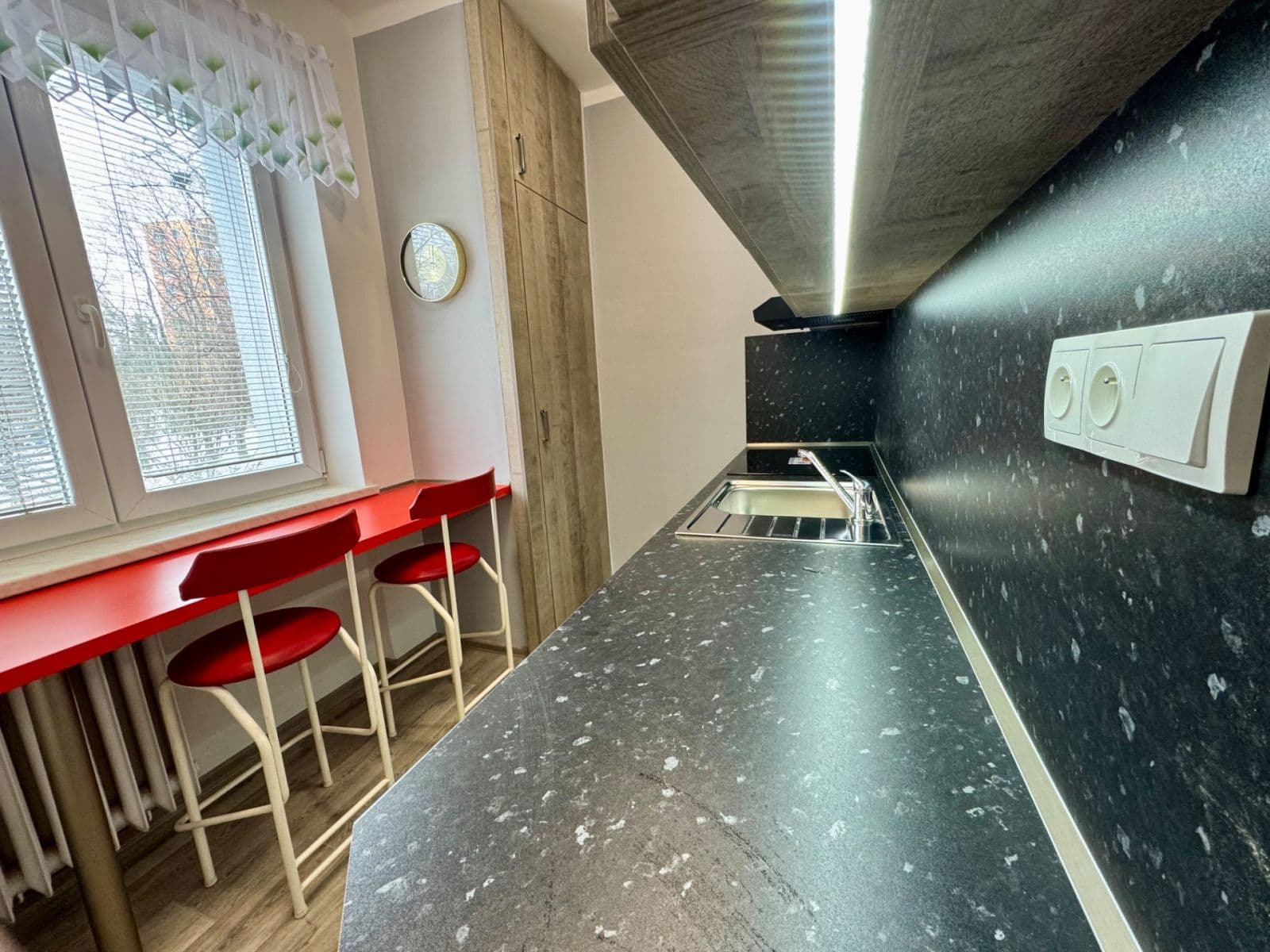 Prenájom bytu 2-izbový 56 m², Dukelská, Kopřivnice, Moravskoslezský kraj Prenájom bytu 2-izbový 56 m², Dukelská, Kopřivnice, Moravskoslezský kraj