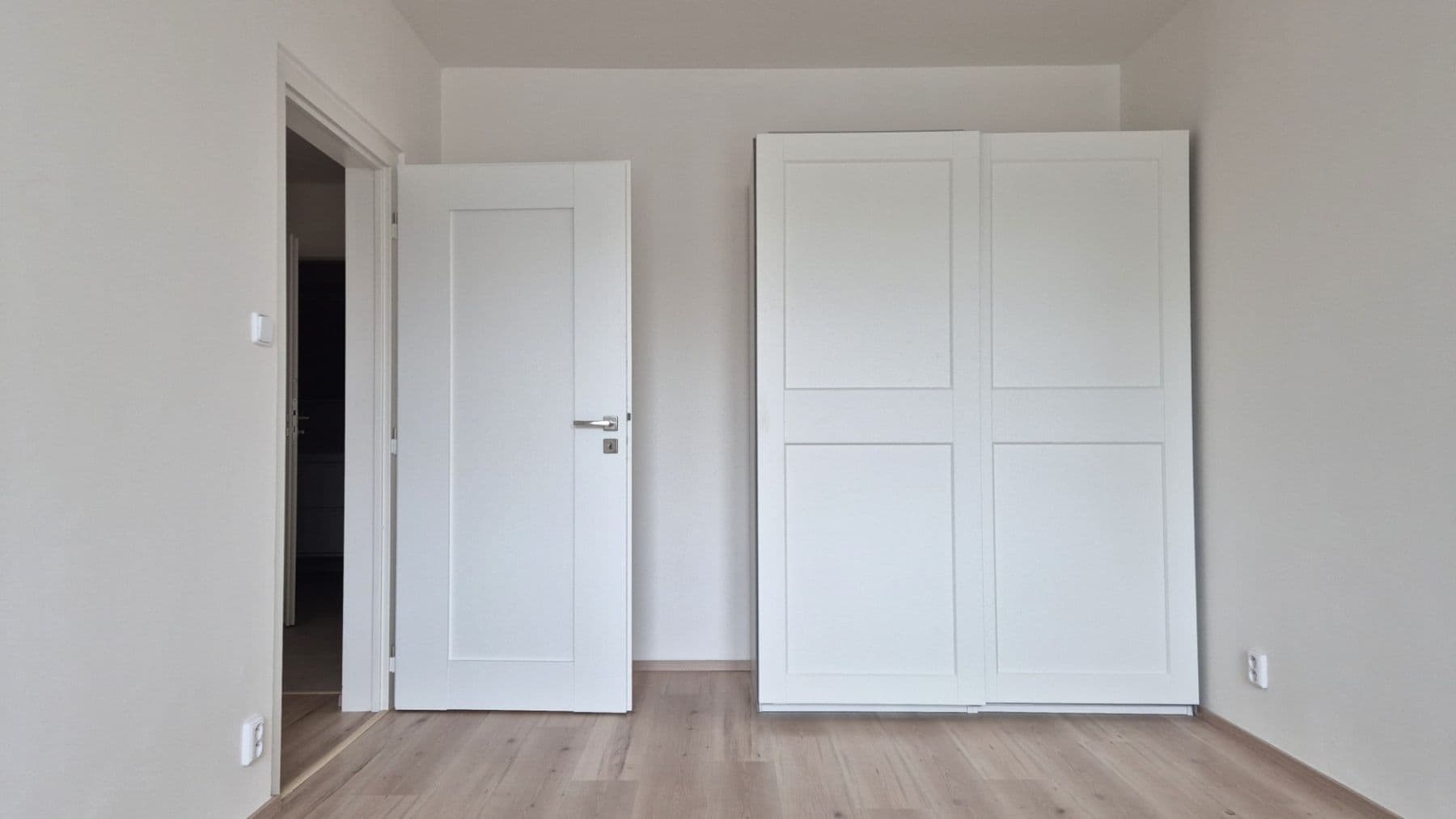 Prenájom bytu 3-izbový 72 m², K Lesu, Praha, Praha Prenájom bytu 3-izbový 72 m², K Lesu, Praha, Praha