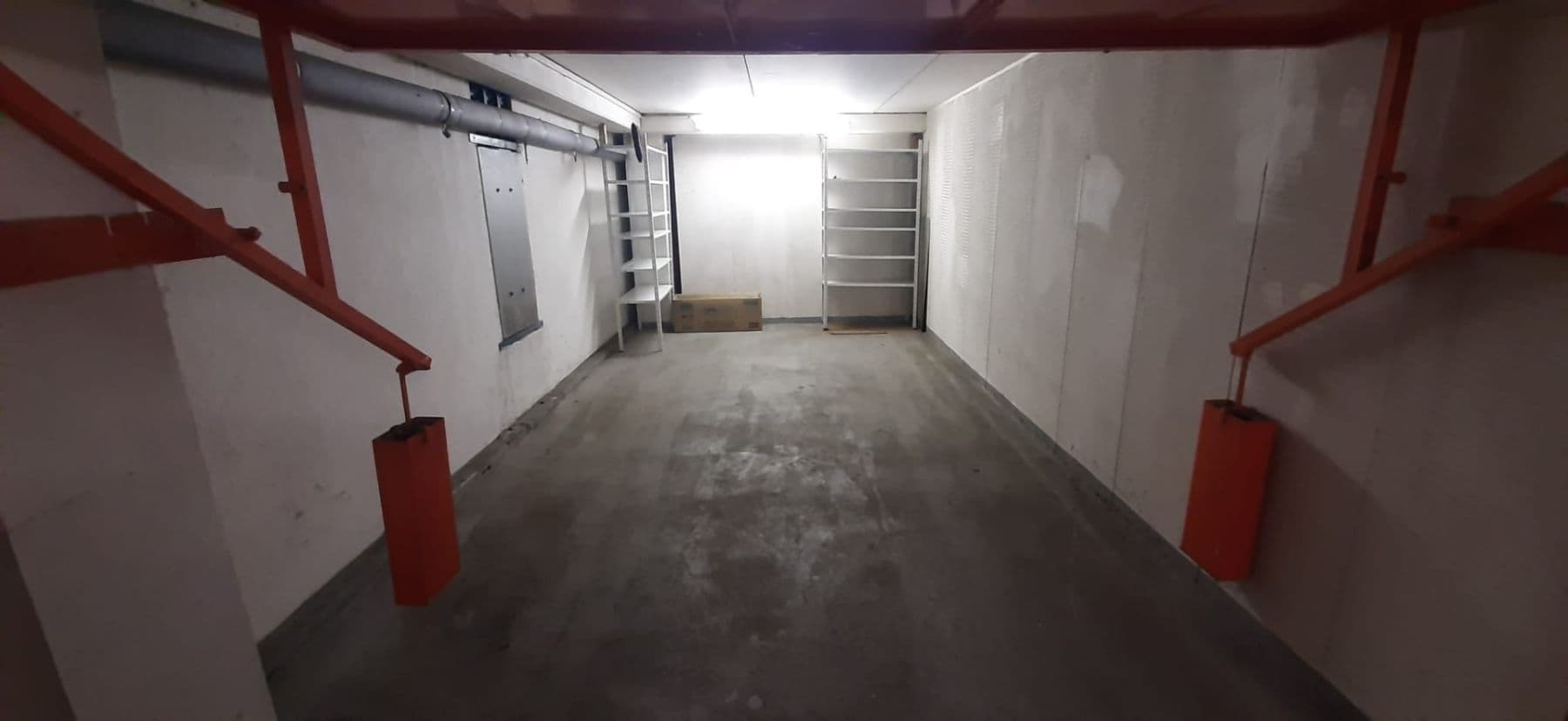 Prenájom garáže 18 m², Cílkova, Praha, Praha Prenájom garáže 18 m², Cílkova, Praha, Praha