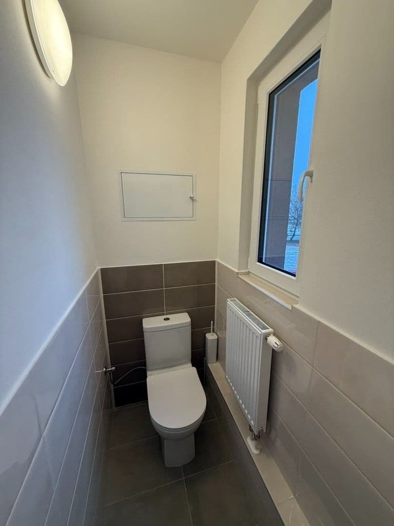 Prenájom bytu 1-izbový 37 m², Vestecká, Nehvizdy, Středočeský kraj Prenájom bytu 1-izbový 37 m², Vestecká, Nehvizdy, Středočeský kraj