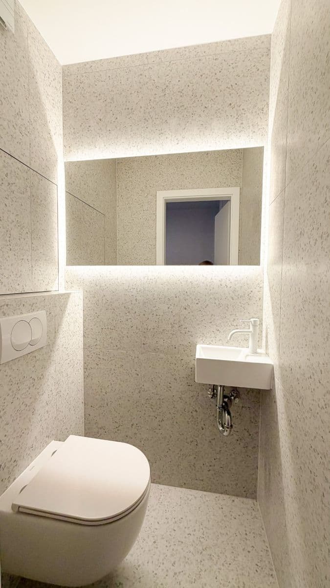 Predaj bytu 3-izbový 80 m², Nedašovská, Praha, Praha Predaj bytu 3-izbový 80 m², Nedašovská, Praha, Praha