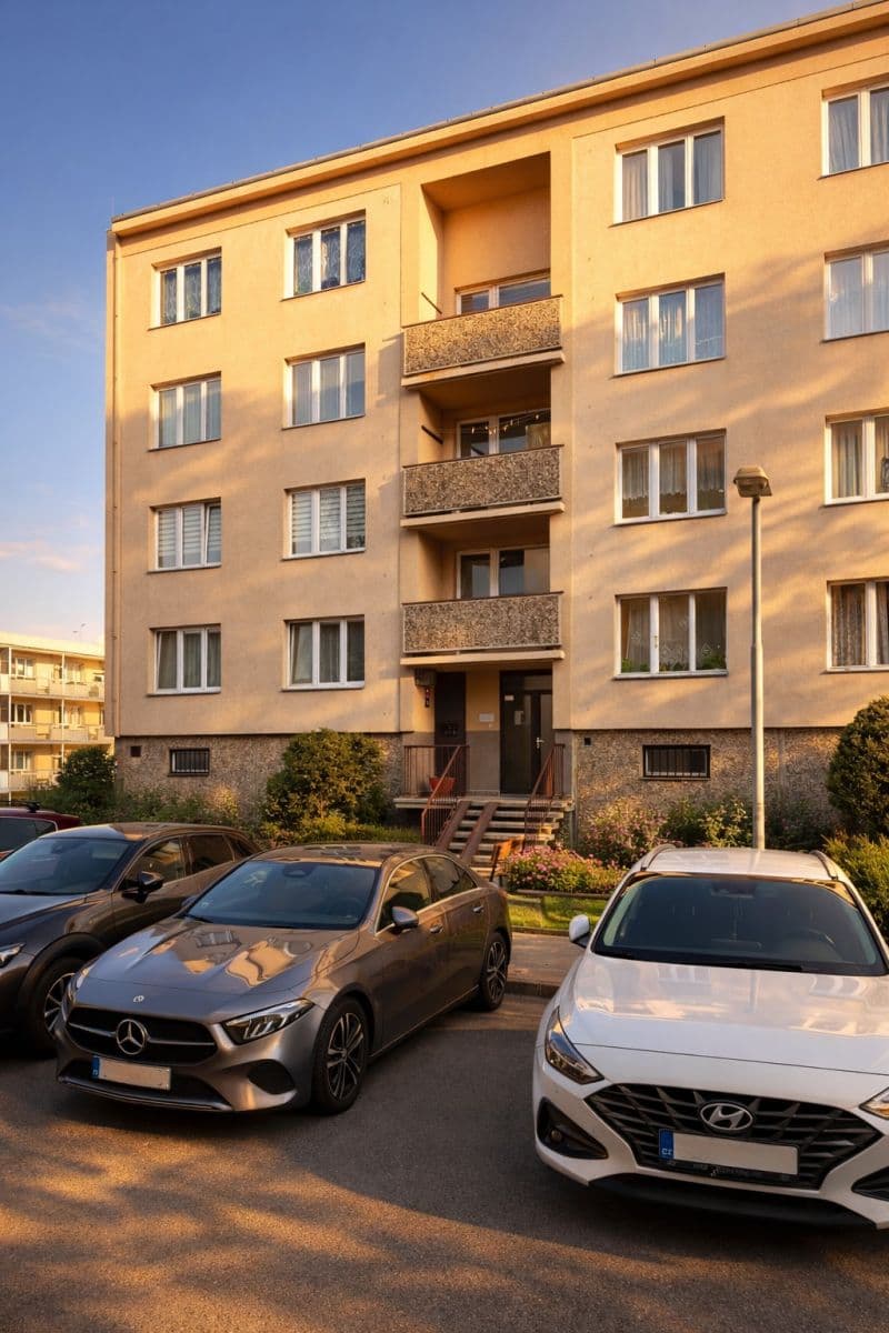 Predaj bytu 3-izbový 80 m², Nedašovská, Praha, Praha Predaj bytu 3-izbový 80 m², Nedašovská, Praha, Praha