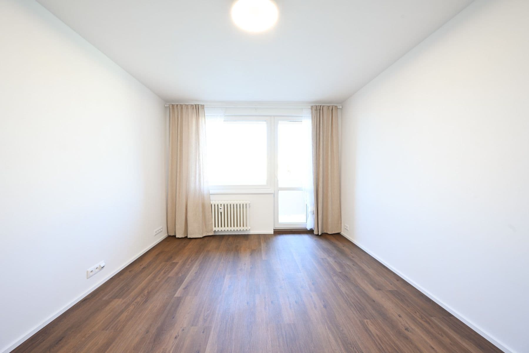 Predaj bytu 3-izbový 80 m², Nedašovská, Praha, Praha Predaj bytu 3-izbový 80 m², Nedašovská, Praha, Praha