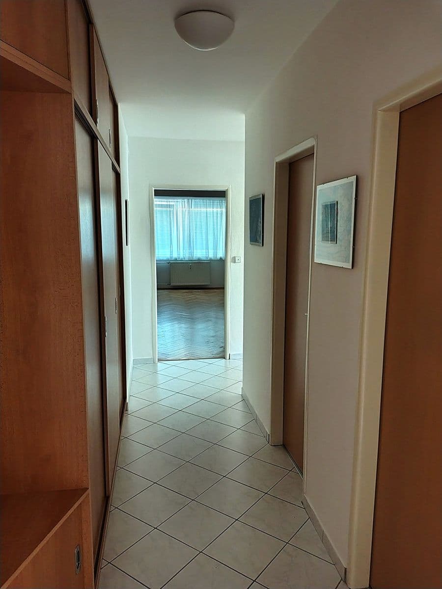 Predaj bytu 3-izbový 81 m², Okružní, Žďár nad Sázavou, Kraj Vysočina Predaj bytu 3-izbový 81 m², Okružní, Žďár nad Sázavou, Kraj Vysočina