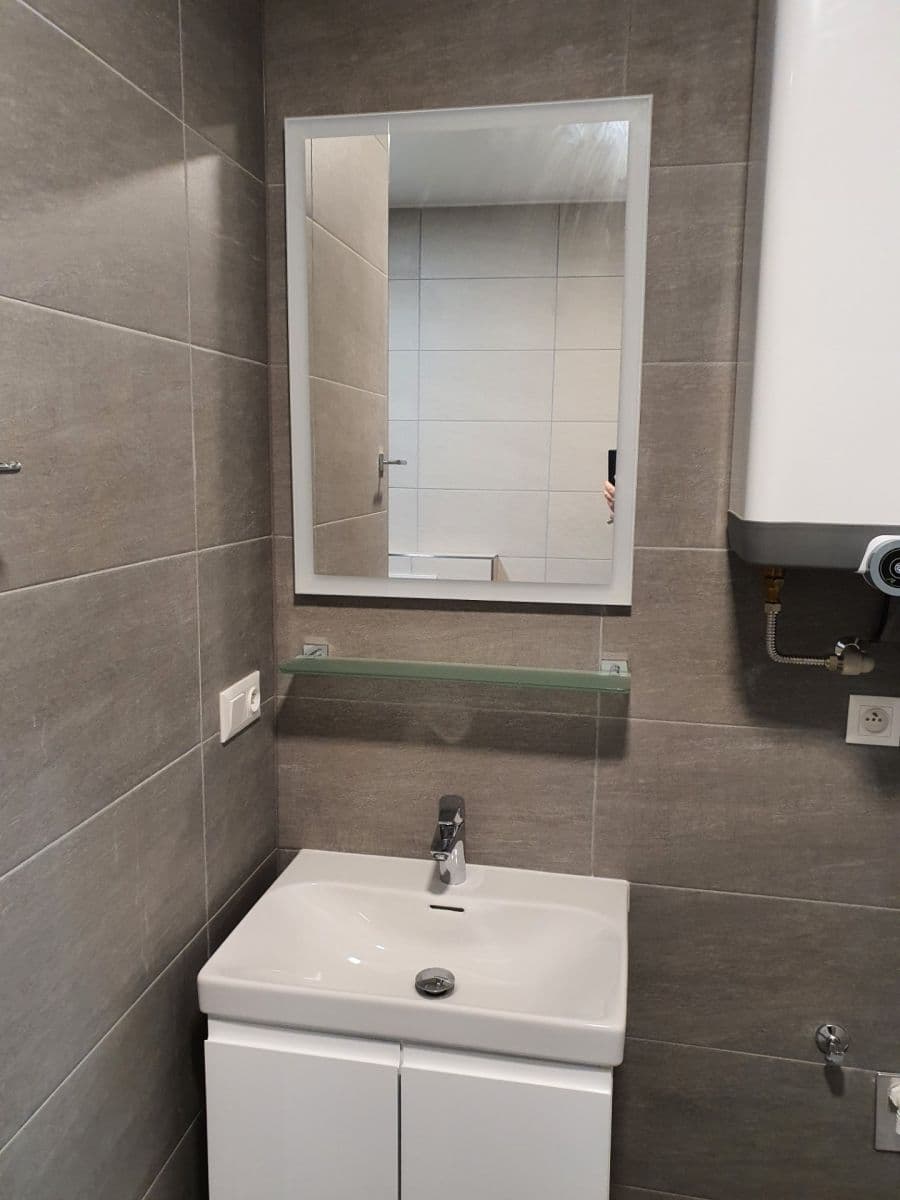 Prenájom bytu 1-izbový 34 m², Olomoucká, Brno, Jihomoravský kraj Prenájom bytu 1-izbový 34 m², Olomoucká, Brno, Jihomoravský kraj