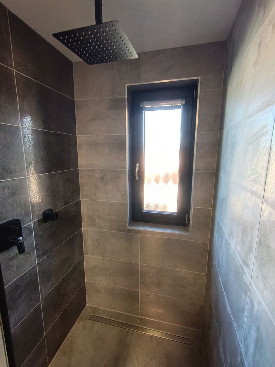 Prenájom bytu 2-izbový 50 m², Podedvorská, Praha, Praha Prenájom bytu 2-izbový 50 m², Podedvorská, Praha, Praha