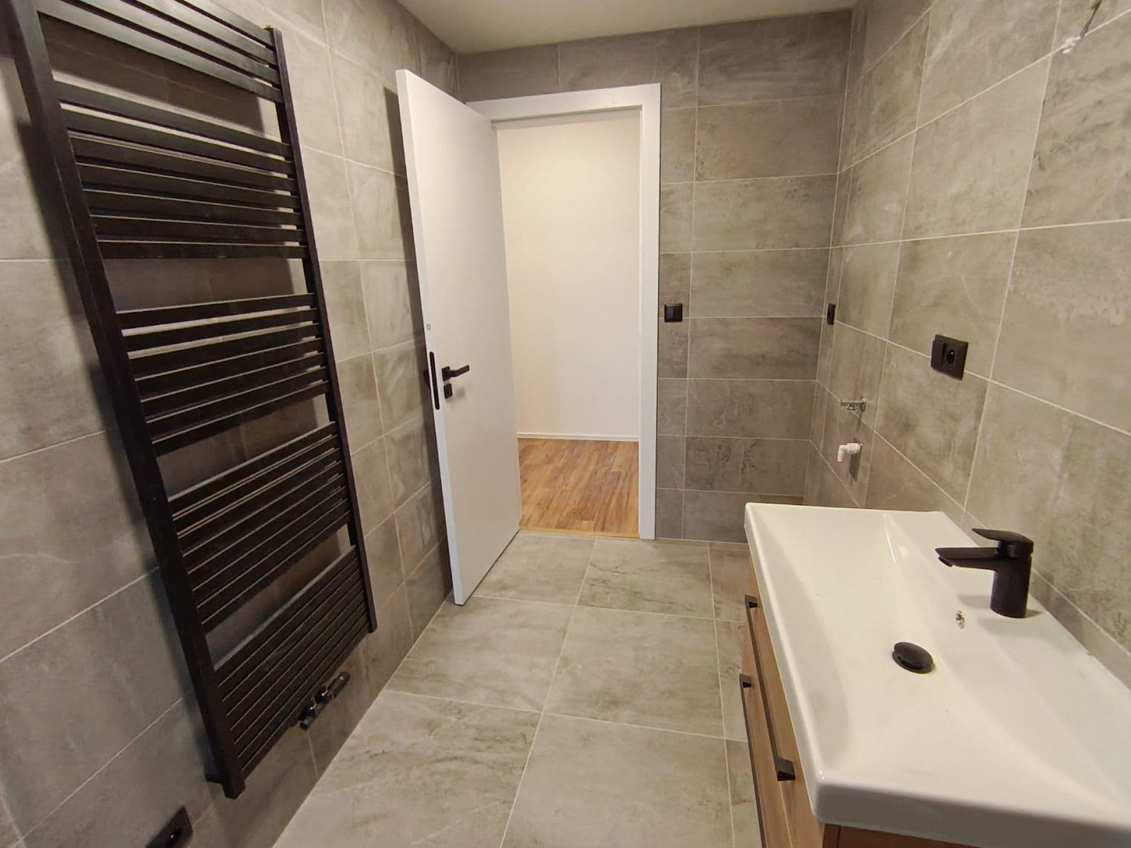 Prenájom bytu 2-izbový 50 m², Podedvorská, Praha, Praha Prenájom bytu 2-izbový 50 m², Podedvorská, Praha, Praha