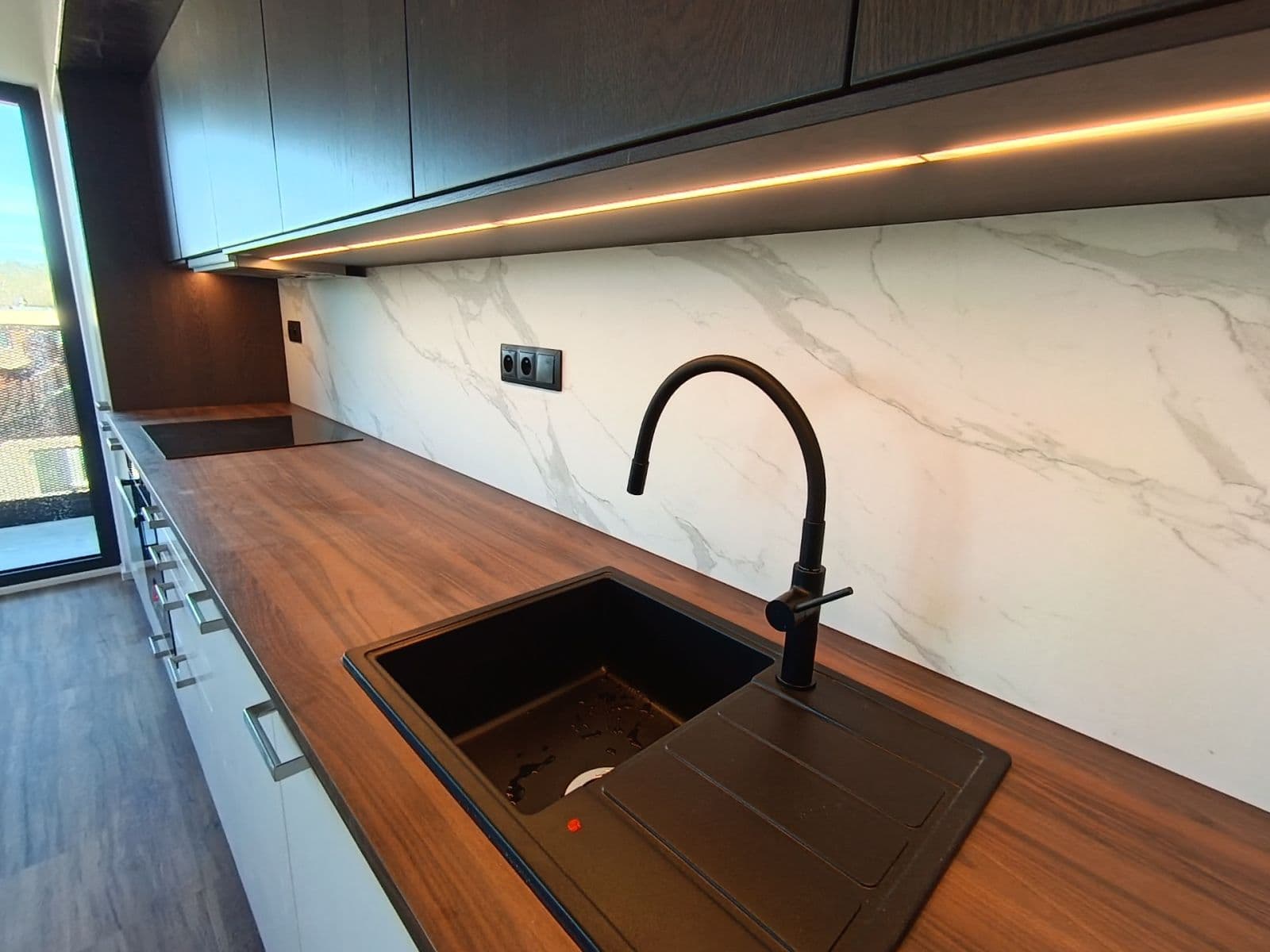 Prenájom bytu 2-izbový 50 m², Podedvorská, Praha, Praha Prenájom bytu 2-izbový 50 m², Podedvorská, Praha, Praha