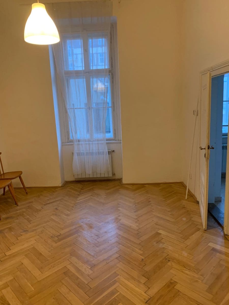 Prenájom bytu 3-izbový 90 m², Vítkova, Praha, Praha Prenájom bytu 3-izbový 90 m², Vítkova, Praha, Praha