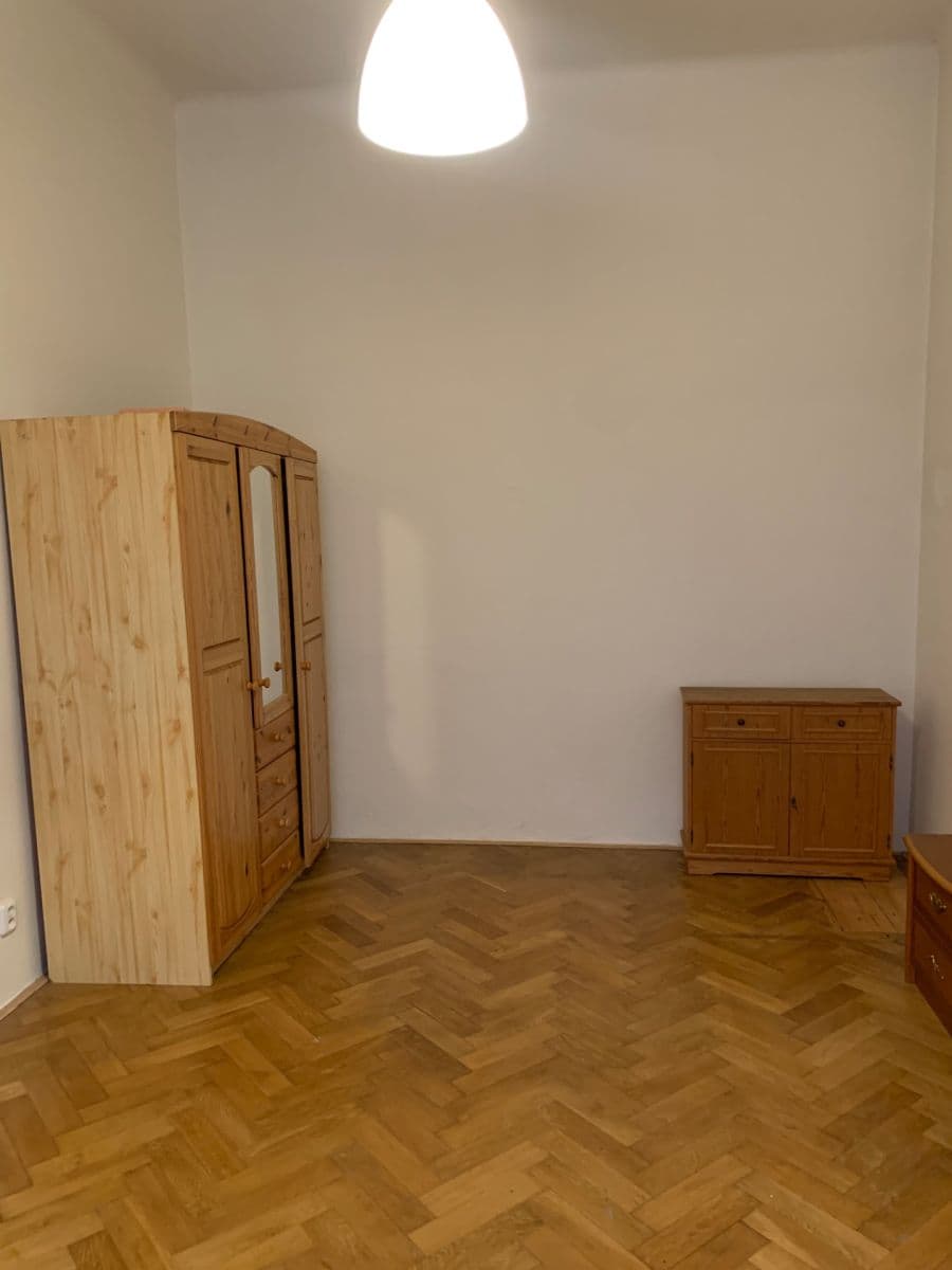 Prenájom bytu 3-izbový 90 m², Vítkova, Praha, Praha Prenájom bytu 3-izbový 90 m², Vítkova, Praha, Praha