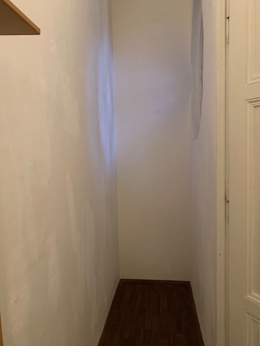 Prenájom bytu 3-izbový 90 m², Vítkova, Praha, Praha Prenájom bytu 3-izbový 90 m², Vítkova, Praha, Praha