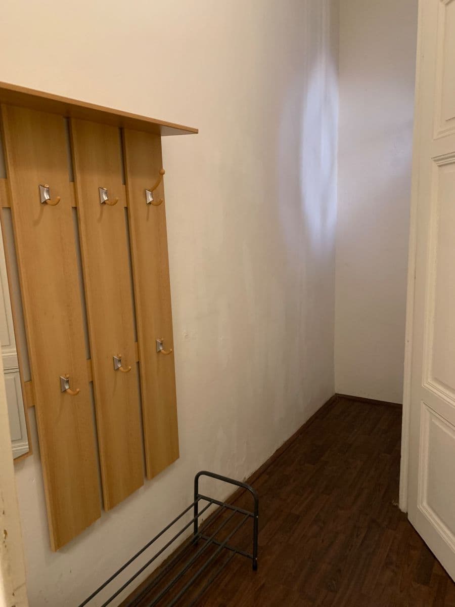 Prenájom bytu 3-izbový 90 m², Vítkova, Praha, Praha Prenájom bytu 3-izbový 90 m², Vítkova, Praha, Praha