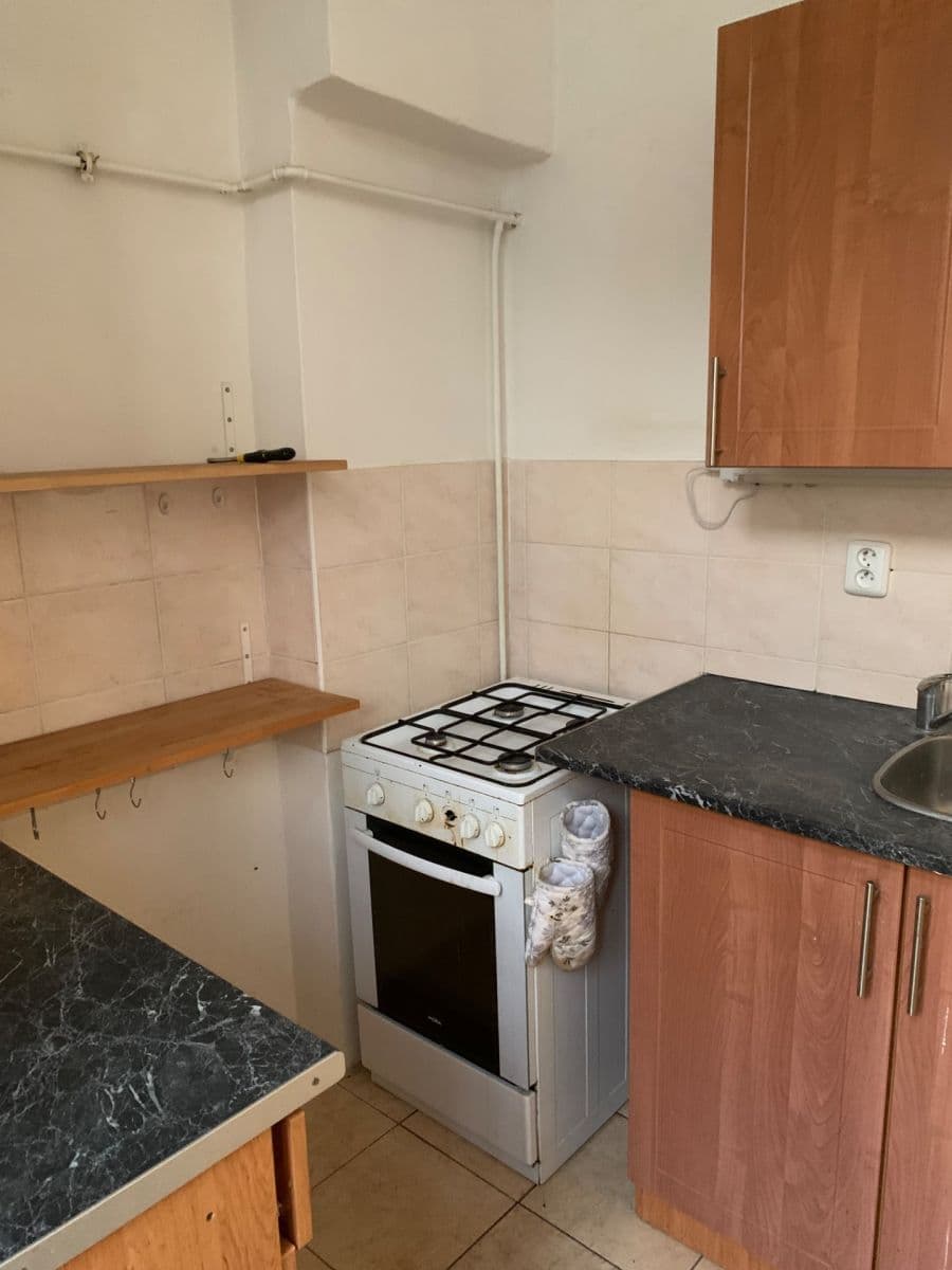 Prenájom bytu 3-izbový 90 m², Vítkova, Praha, Praha Prenájom bytu 3-izbový 90 m², Vítkova, Praha, Praha