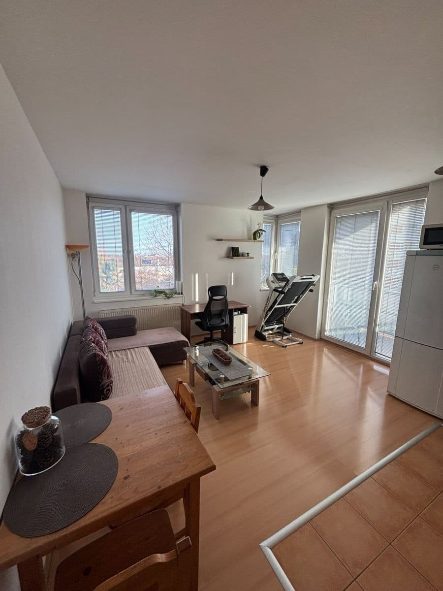 Prenájom bytu 2-izbový 52 m², Terezínská, Praha, Praha Prenájom bytu 2-izbový 52 m², Terezínská, Praha, Praha