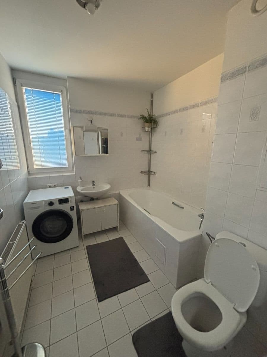 Prenájom bytu 2-izbový 52 m², Terezínská, Praha, Praha Prenájom bytu 2-izbový 52 m², Terezínská, Praha, Praha