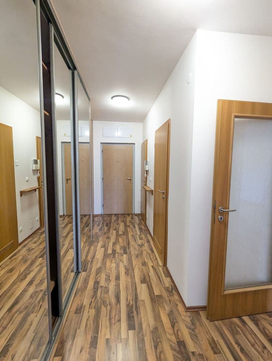 Prenájom bytu 2-izbový 63 m², Patočkova, Praha, Praha Prenájom bytu 2-izbový 63 m², Patočkova, Praha, Praha
