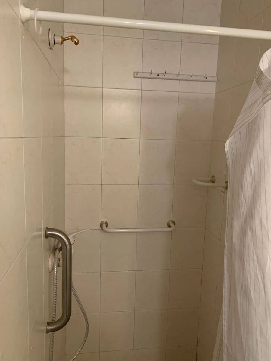 Prenájom bytu 1-izbový 30 m², Vajdova, Praha, Praha Prenájom bytu 1-izbový 30 m², Vajdova, Praha, Praha