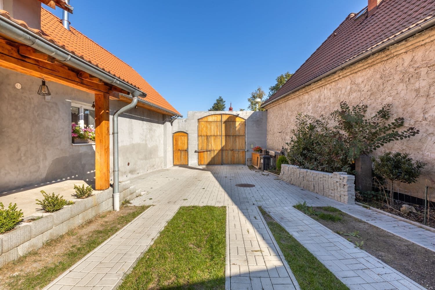 Predaj domu 220 m², pozemek 1.370 m², Louny, Ústecký kraj Predaj domu 220 m², pozemek 1.370 m², Louny, Ústecký kraj
