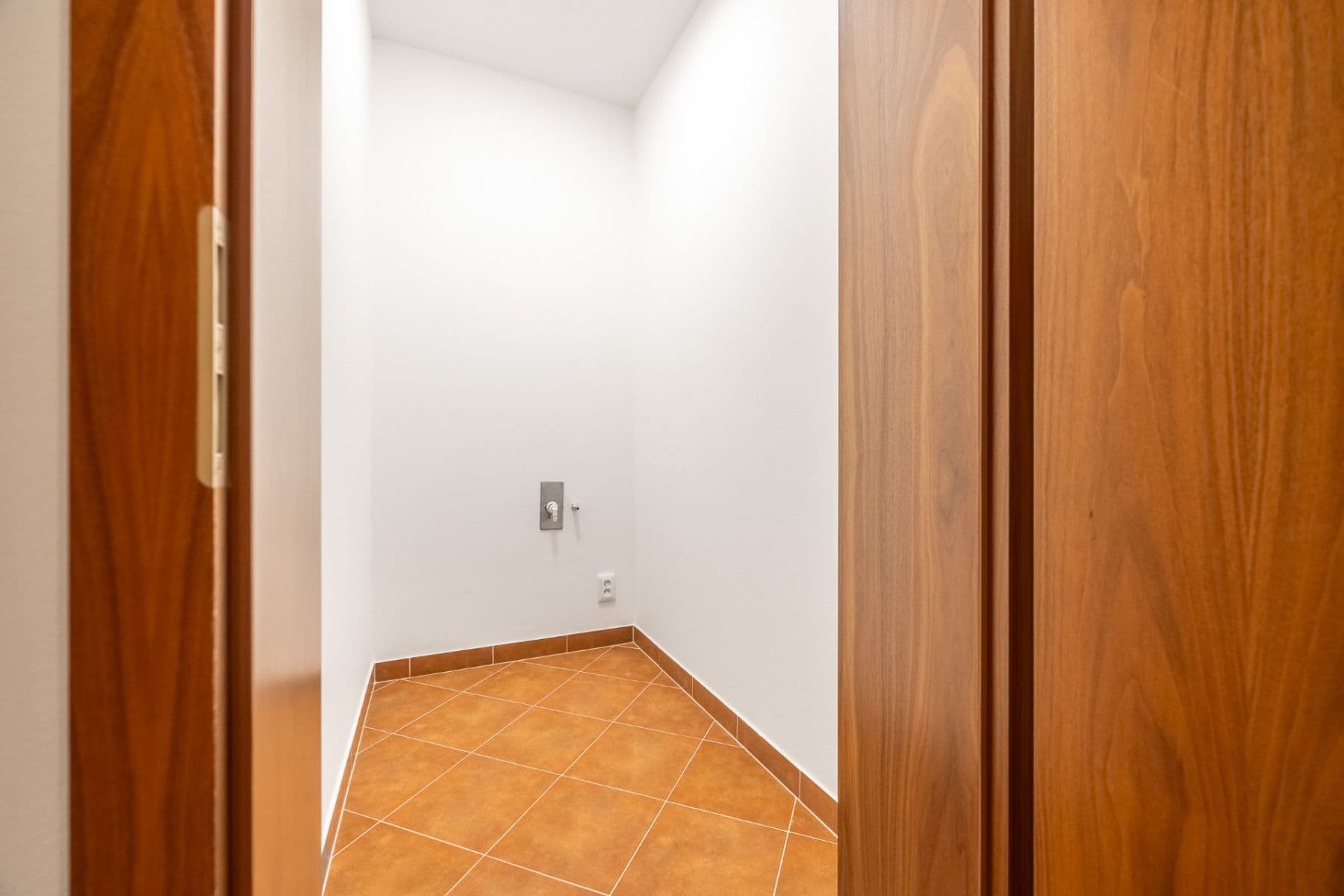 Predaj bytu 3-izbový 87 m², Miroslava Hajna, Praha, Praha Predaj bytu 3-izbový 87 m², Miroslava Hajna, Praha, Praha
