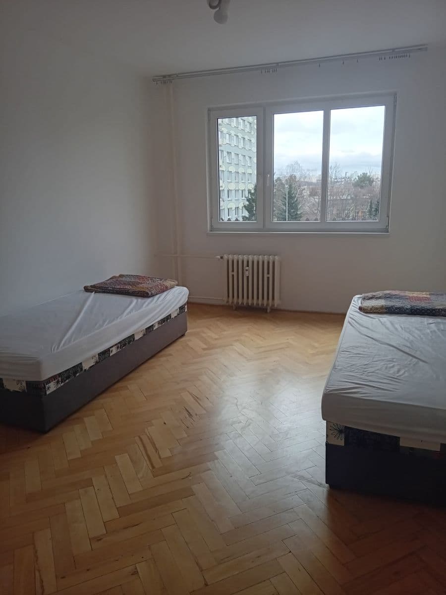 Prenájom bytu 3-izbový 72 m², Jahodová, Praha, Praha Prenájom bytu 3-izbový 72 m², Jahodová, Praha, Praha