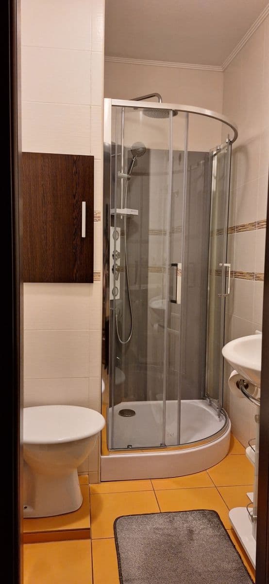 Prenájom bytu 2-izbový 42 m², Rosná, Košice - mestská časť Juh, Košický kraj Prenájom bytu 2-izbový 42 m², Rosná, Košice - mestská časť Juh, Košický kraj