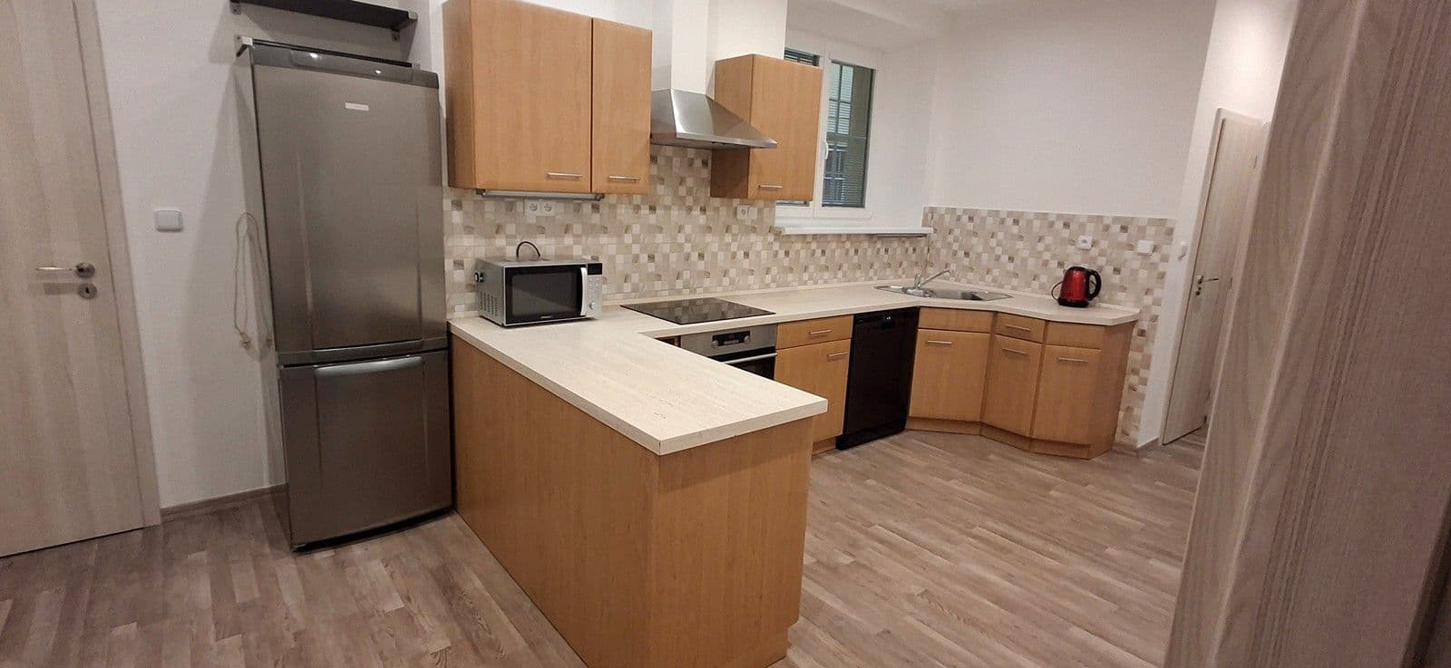 Prenájom bytu 2-izbový 71 m², Tusarova, Praha, Praha Prenájom bytu 2-izbový 71 m², Tusarova, Praha, Praha