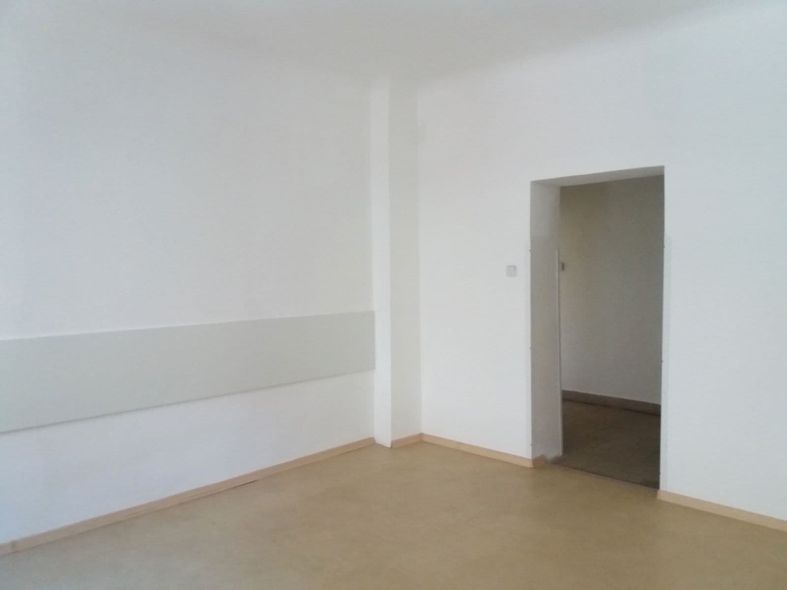 Prenájom nebytového priestoru 57 m², Čapkova, Praha, Praha Prenájom nebytového priestoru 57 m², Čapkova, Praha, Praha