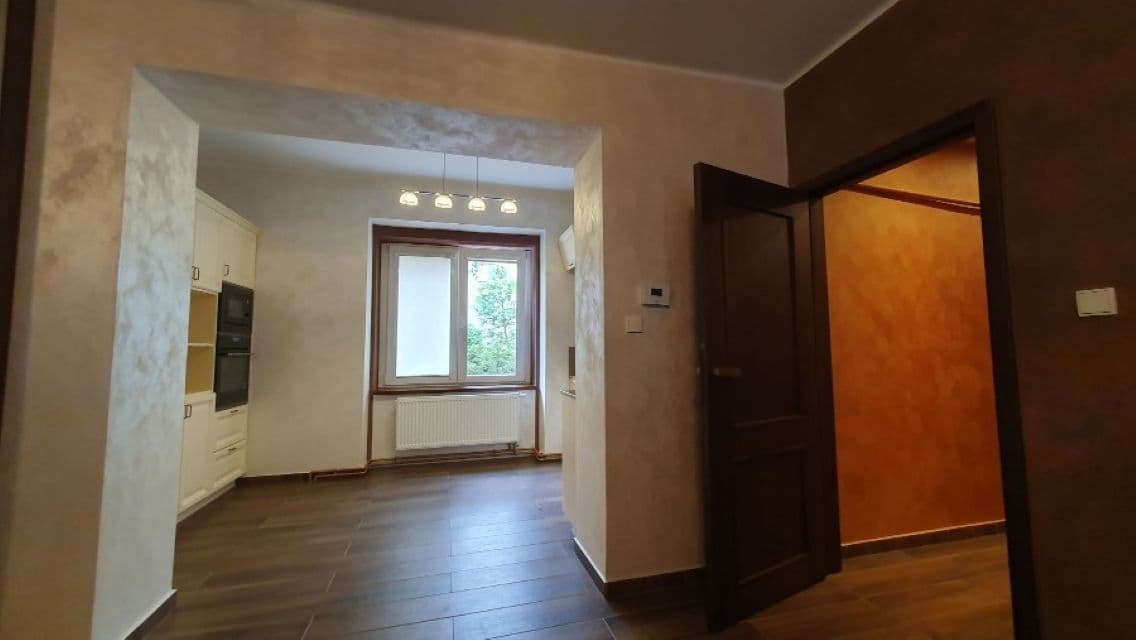 Predaj bytu 3-izbový 78 m², Dukelských hrdinů, Kolín, Středočeský kraj Predaj bytu 3-izbový 78 m², Dukelských hrdinů, Kolín, Středočeský kraj