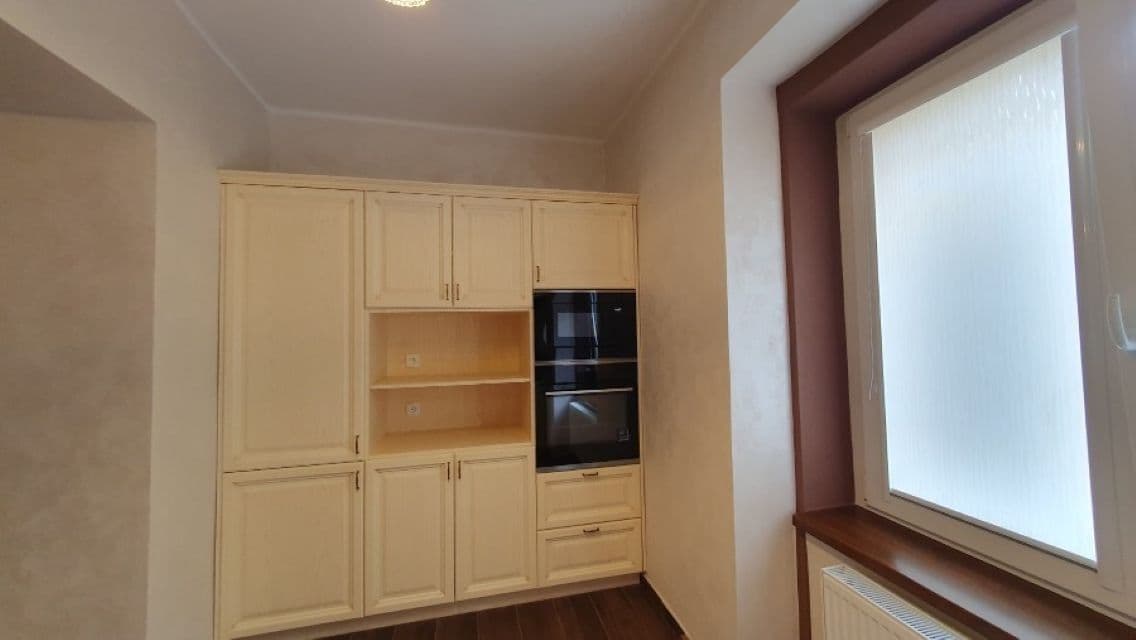 Predaj bytu 3-izbový 78 m², Dukelských hrdinů, Kolín, Středočeský kraj Predaj bytu 3-izbový 78 m², Dukelských hrdinů, Kolín, Středočeský kraj