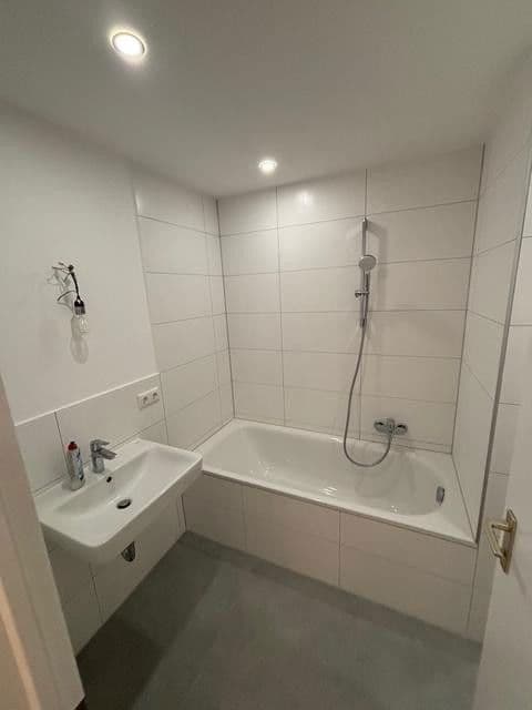 Prenájom bytu 3-izbový 92 m², Noestraße 28, München, Bavorsko Prenájom bytu 3-izbový 92 m², Noestraße 28, München, Bavorsko