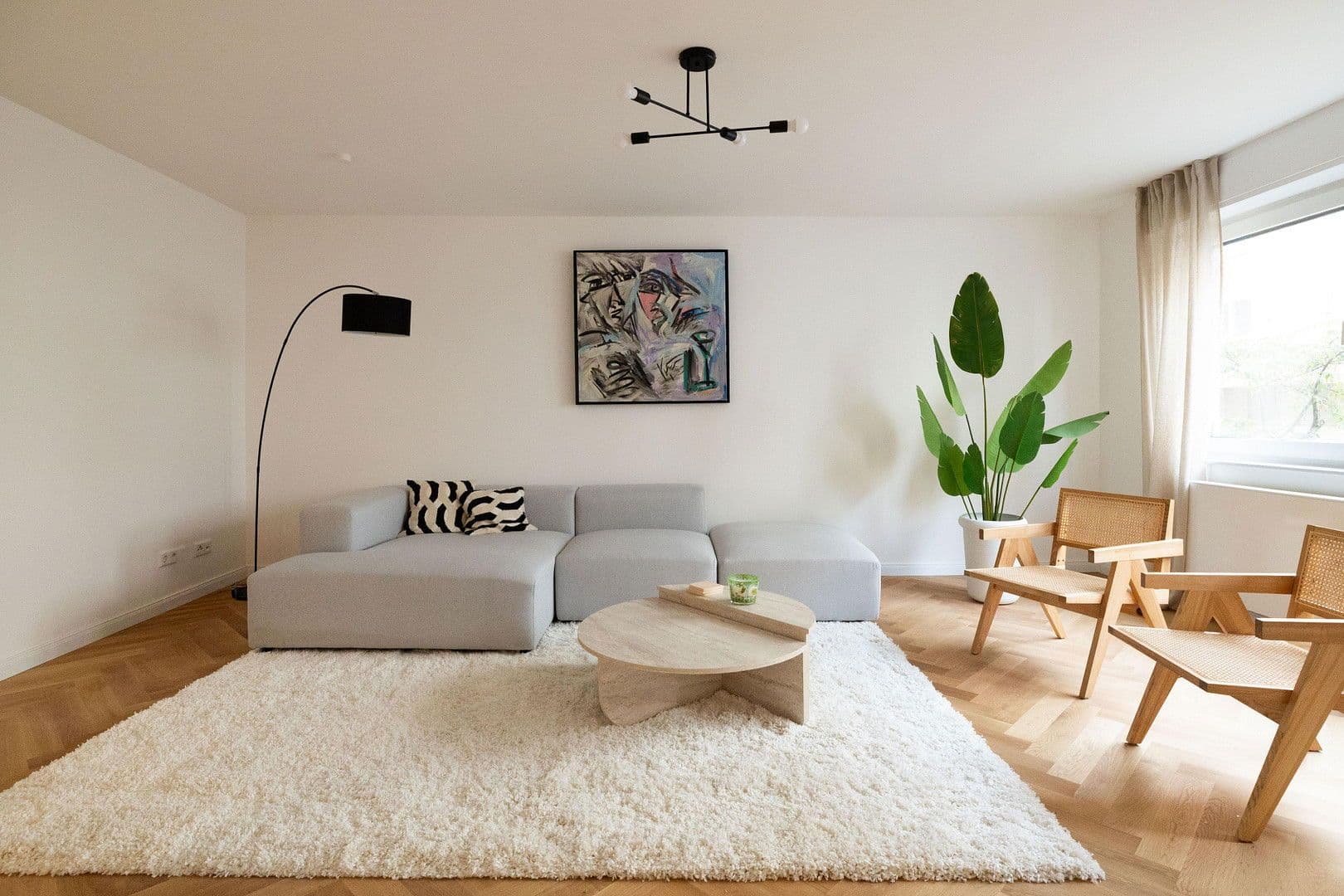 Predaj bytu 4-izbový 90 m², Frankfurt, Hesensko Predaj bytu 4-izbový 90 m², Frankfurt, Hesensko