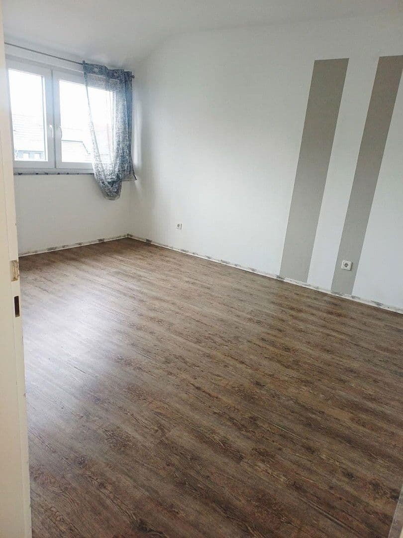 Predaj domu 177 m², pozemek 442 m², Stuttgart, Bádensko-Wurttembersko Predaj domu 177 m², pozemek 442 m², Stuttgart, Bádensko-Wurttembersko