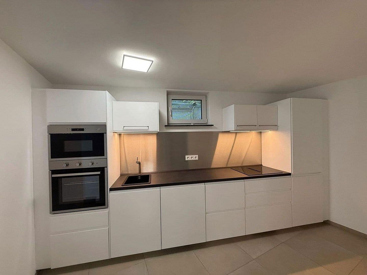 Predaj bytu 2-izbový 86 m², Mannheim, Bádensko-Wurttembersko Predaj bytu 2-izbový 86 m², Mannheim, Bádensko-Wurttembersko