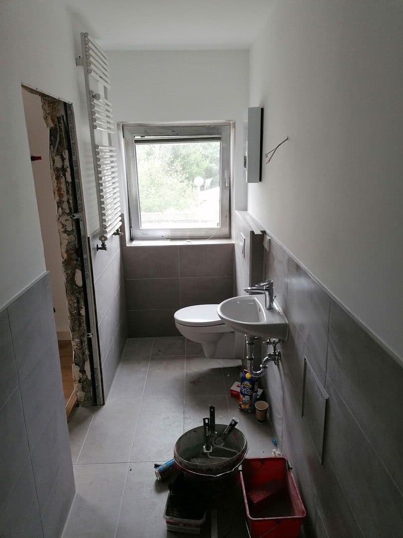 Prenájom bytu 4-izbový 130 m², Ludweilerstraße 20, Großrosseln, Sársko Prenájom bytu 4-izbový 130 m², Ludweilerstraße 20, Großrosseln, Sársko