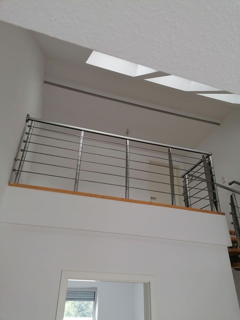 Prenájom bytu 4-izbový 130 m², Ludweilerstraße 20, Großrosseln, Sársko Prenájom bytu 4-izbový 130 m², Ludweilerstraße 20, Großrosseln, Sársko