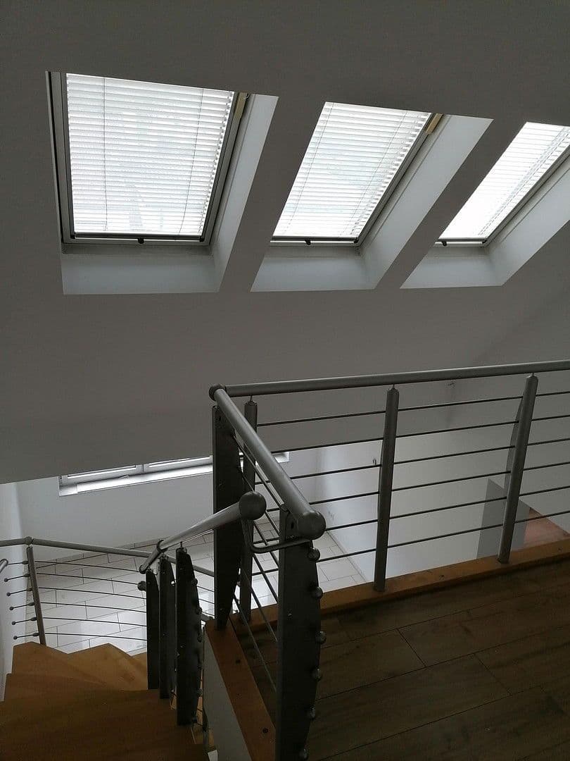 Prenájom bytu 4-izbový 130 m², Ludweilerstraße 20, Großrosseln, Sársko Prenájom bytu 4-izbový 130 m², Ludweilerstraße 20, Großrosseln, Sársko