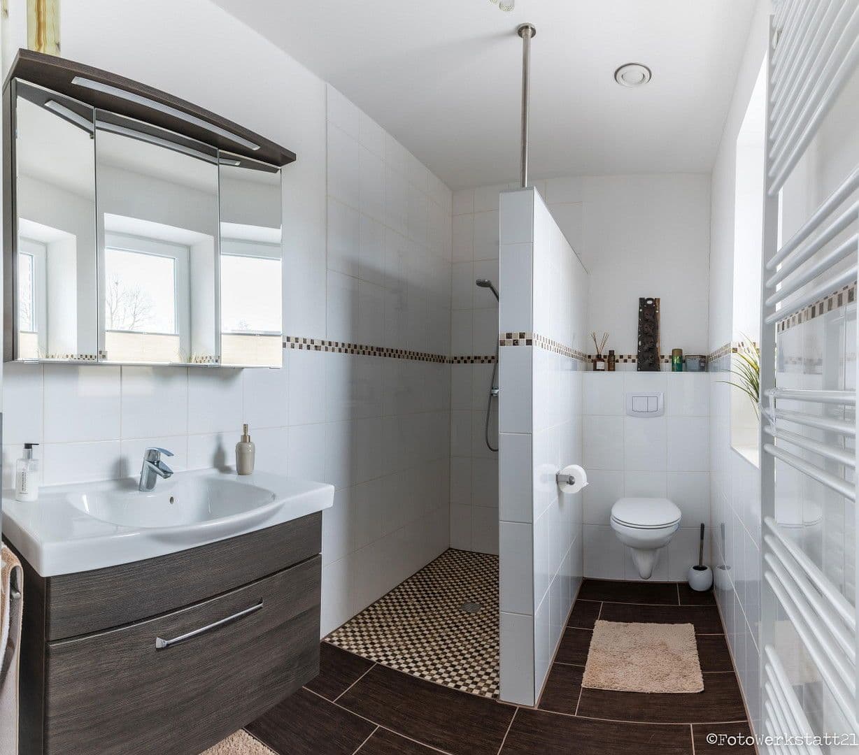 Predaj domu 180 m², pozemek 623 m², Hemdingen, Šlezvicko-Holštajnsko Predaj domu 180 m², pozemek 623 m², Hemdingen, Šlezvicko-Holštajnsko