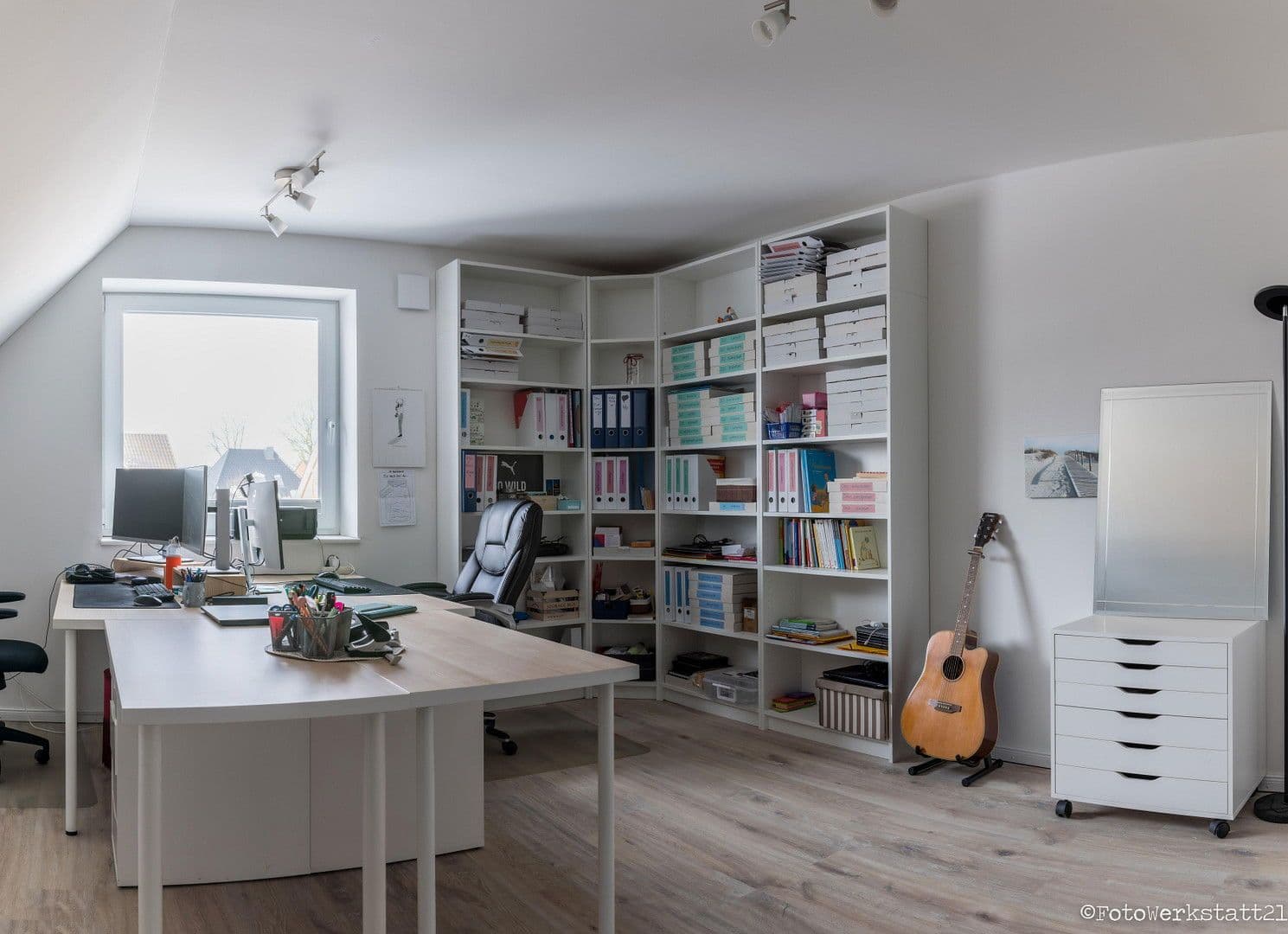 Predaj domu 180 m², pozemek 623 m², Hemdingen, Šlezvicko-Holštajnsko Predaj domu 180 m², pozemek 623 m², Hemdingen, Šlezvicko-Holštajnsko